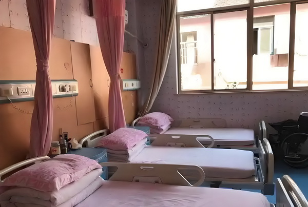 应届研究生如何落户_陈佩斯电影《戏台》：嬉笑过后，无尽悲凉 陈佩斯电影E停造成运