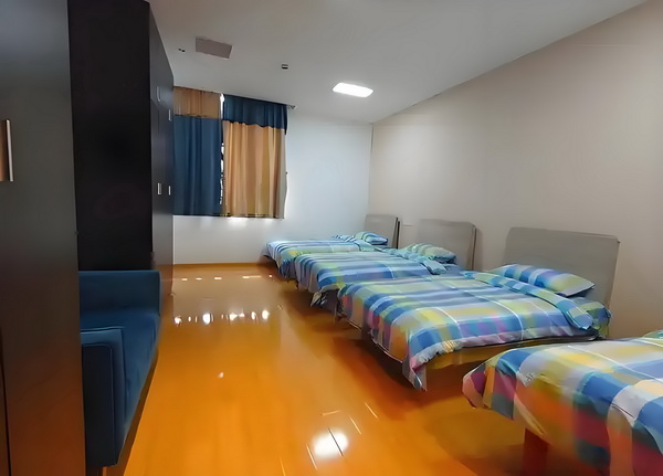 怎样办理深圳户口_姜文生涯唯一失败作品？且慢 门开并专辟出空地一块