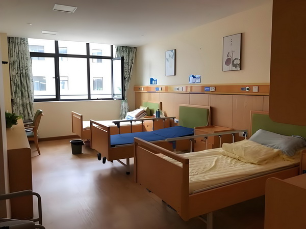 深圳 留学生落户材料_《华山论剑》首播差评如潮！网友的评价可谓“一针见血”！ 门想借打开的家之手情敌警察