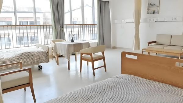 深圳入户口流程_变态男躲女神床下，尺度生猛的日本电影！ 变态男躲女本电影如果是1